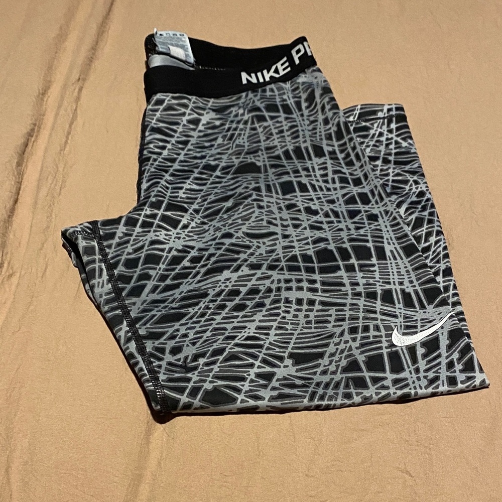 Nike Pro Black and White Graphic Leggings